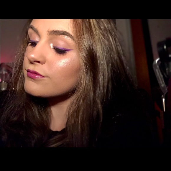 Meet the Posher! 🌸 🐰 - Picture 2 of 3